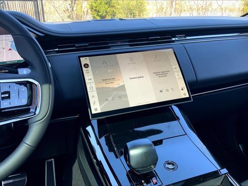 New 2025 Land Rover Range Rover Sport SV Edition Two image 6