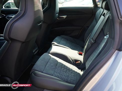 Used 2022 Audi e-tron GT Premium Plus AWD/4WD image 21
