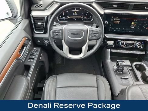 Used 2023 GMC Sierra 1500 Denali w/ Denali Reserve Package AWD/4WD image 3