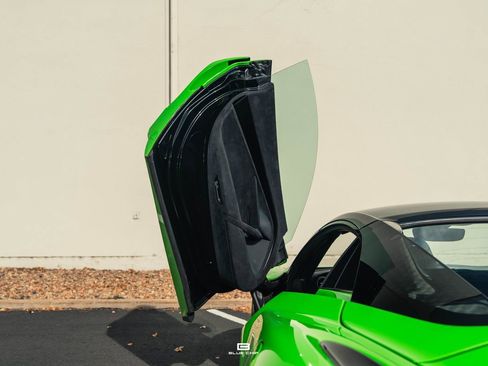 Used 2025 McLaren 750S Spider image 29