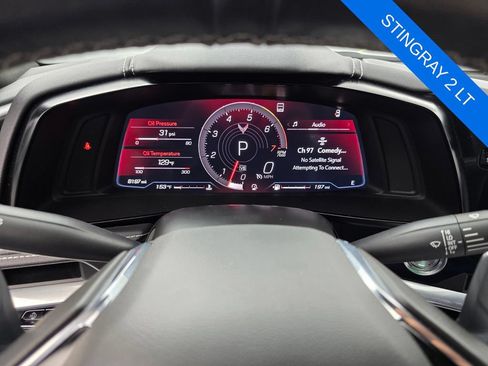 Used 2022 Chevrolet Corvette Stingray Preferred Cpe w/ Z51 Performance Package RWD image 17