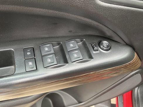 Used 2018 GMC Canyon Denali image 14