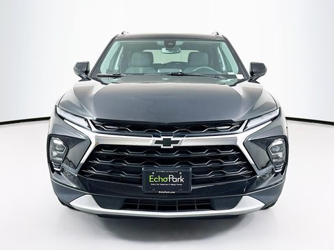 Used 2024 Chevrolet Blazer LT w/ Convenience Package FWD image 2