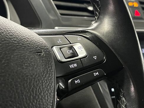Used 2019 Volkswagen Tiguan SE w/ Panoramic Sunroof Package AWD/4WD image 25