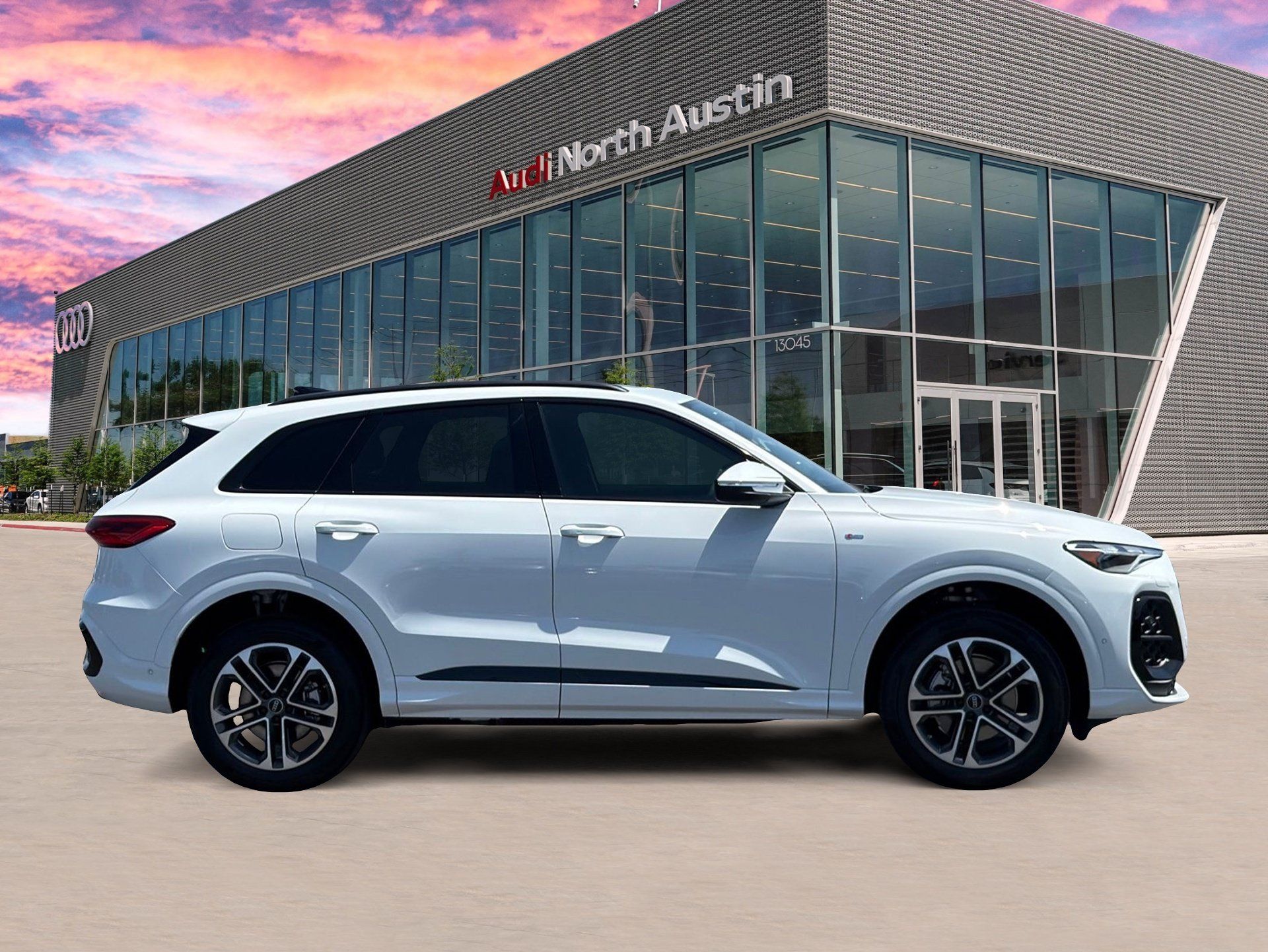 New 2026 Audi Q5 2.0T AWD/4WD image 4