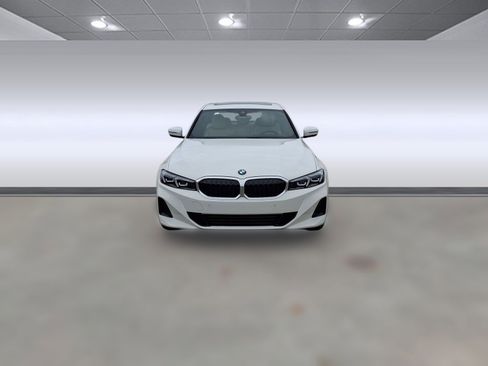 Certified 2023 BMW 330i 330i w/ Premium Package image 5
