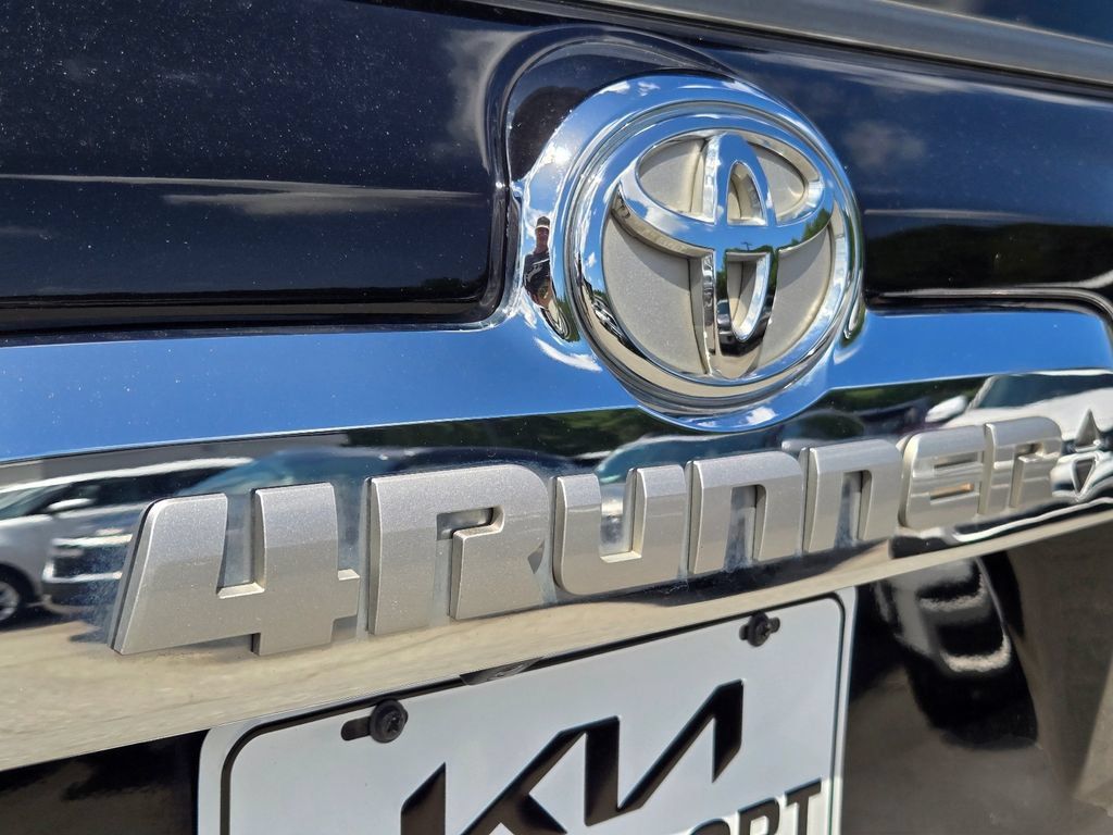Used 2021 Toyota 4Runner Limited RWD image 45