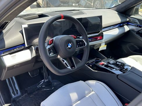 New 2026 BMW M5 w/ Carbon Package AWD/4WD image 16