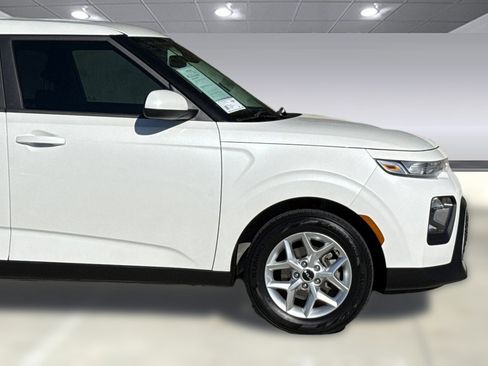 Used 2022 Kia Soul LX w/ Technology Package FWD image 19