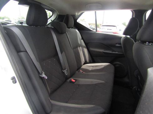 Used 2020 Nissan Kicks SV FWD image 21