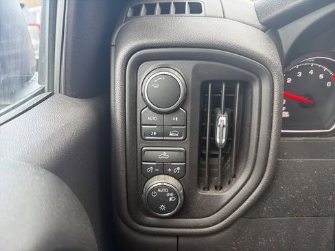 Used 2022 Chevrolet Silverado 1500 Custom w/ Safety Confidence Package image 21