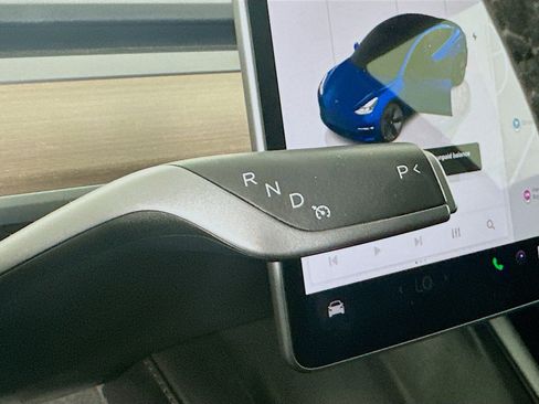 Used 2023 Tesla Model 3 Standard Range image 23