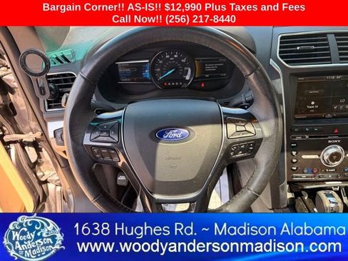 Used 2016 Ford Explorer Limited w/ Equipment Group 301A FWD image 13