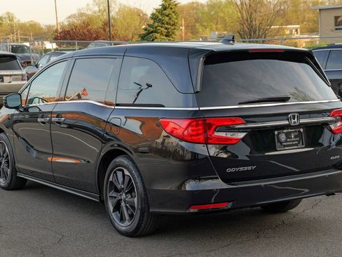 Used 2023 Honda Odyssey Elite image 5