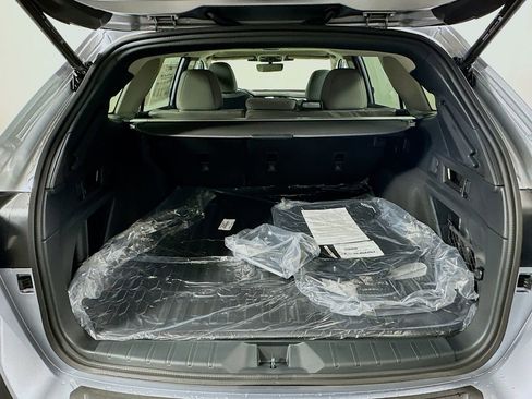 Used 2025 Subaru Outback Premium w/ Popular Package #1 image 16