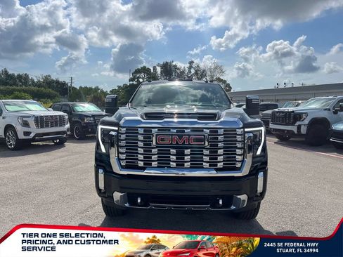 New 2026 GMC Sierra 2500 Denali w/ Denali Reserve Package AWD/4WD image 3