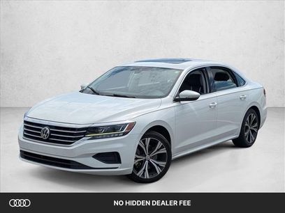 Used 2022 Volkswagen Passat 2.0T SE