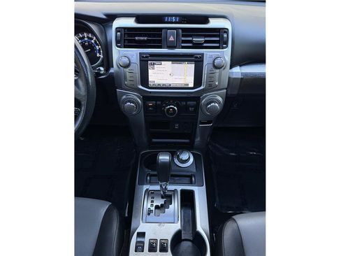 Used 2017 Toyota 4Runner SR5 Premium image 28