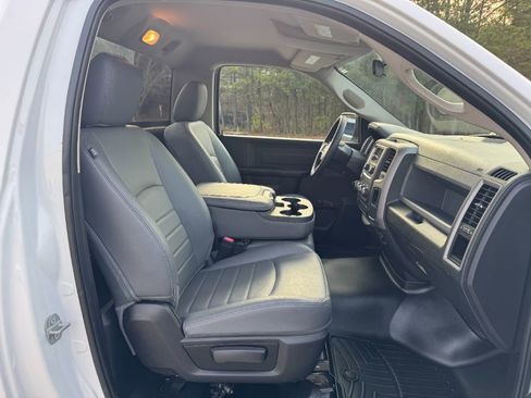 Used 2017 RAM 1500 Tradesman w/ Chrome Appearance Group image 14