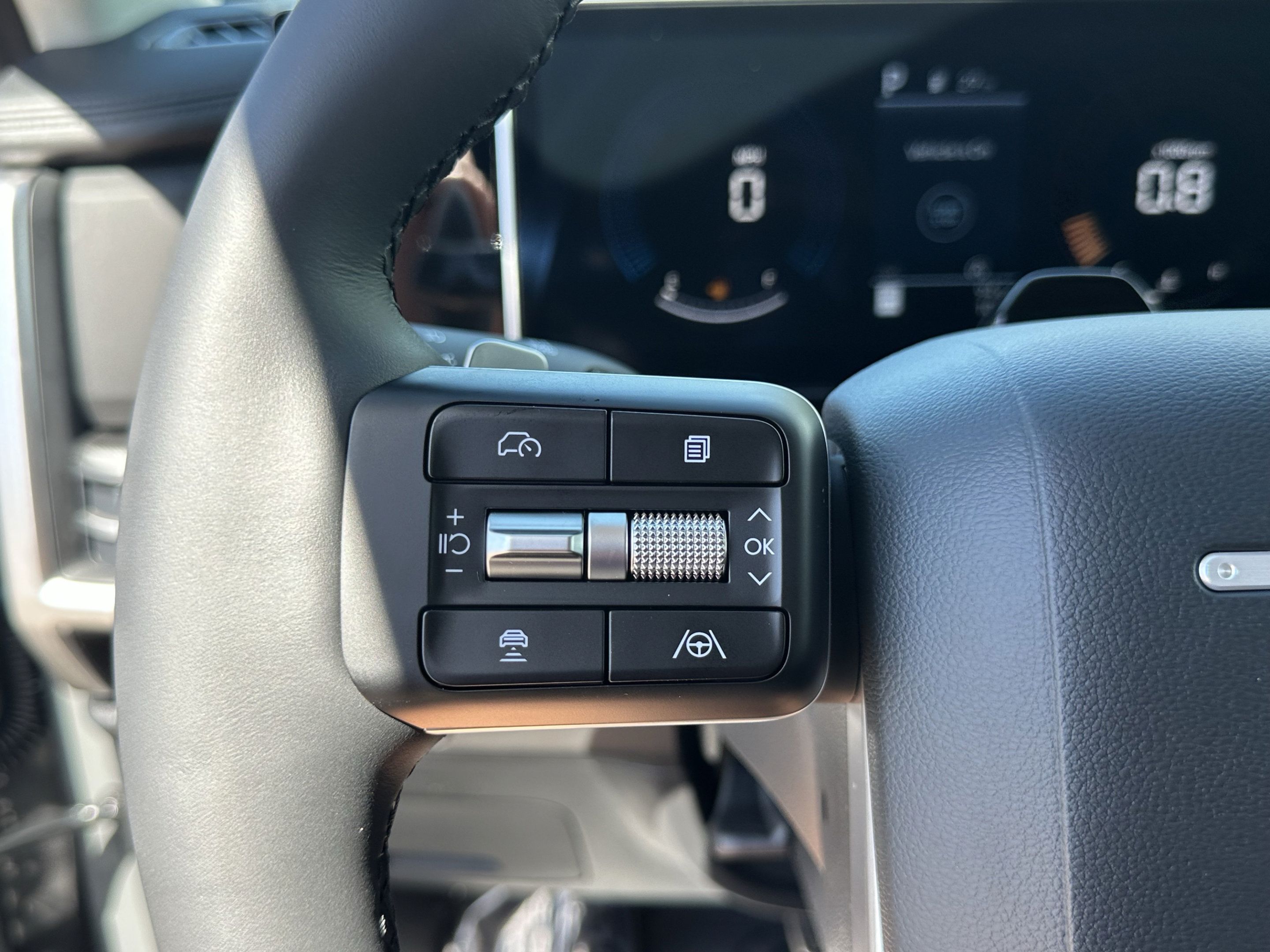 New 2027 Hyundai Santa Fe SEL FWD image 30