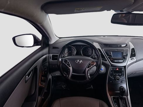 Used 2016 Hyundai Elantra Limited image 17