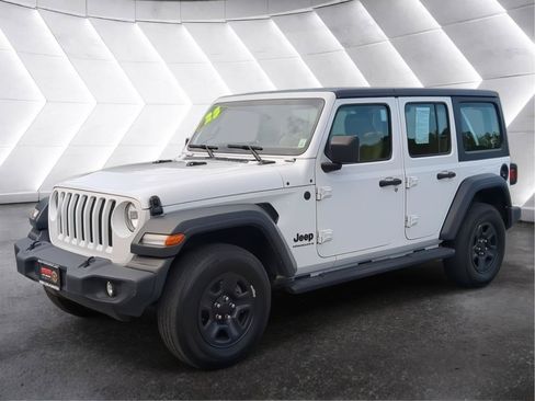 Used 2023 Jeep Wrangler Unlimited Sport AWD/4WD image 2