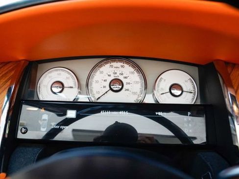 Used 2016 Rolls-Royce Dawn image 63