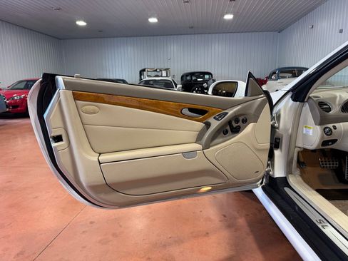 Used 2005 Mercedes-Benz SL 500 500 image 18