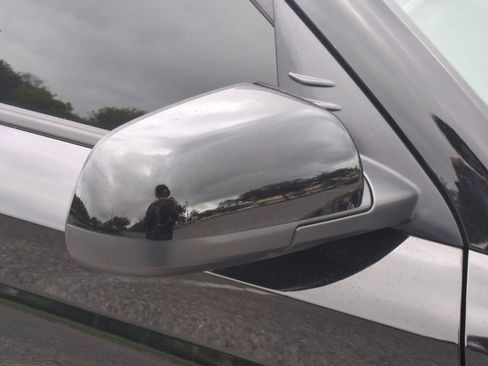 New 2026 Hyundai Venue SEL FWD image 37