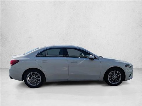 Used 2019 Mercedes-Benz A 220 image 4