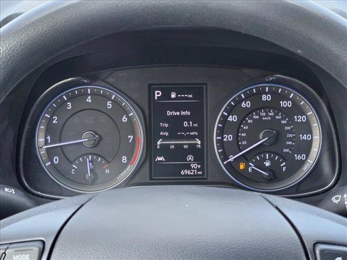 Used 2022 Hyundai Kona SEL FWD image 11