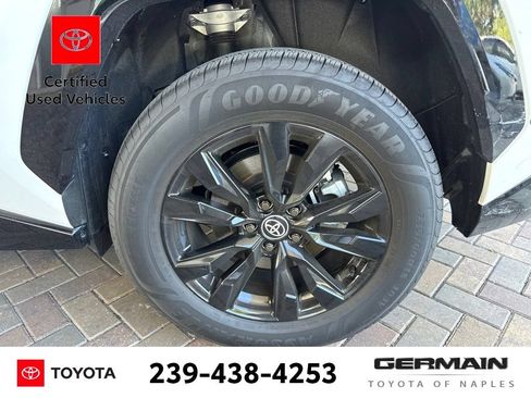Used 2026 Toyota RAV4 SE AWD/4WD image 10