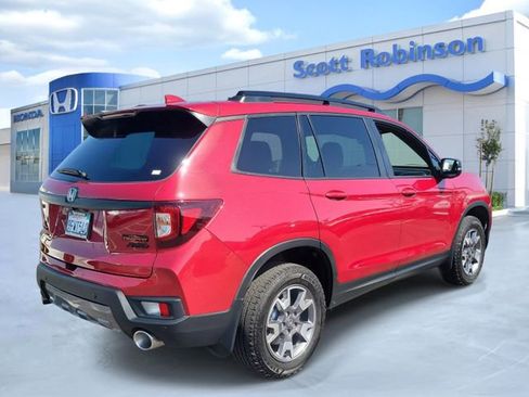 Used 2023 Honda Passport TrailSport image 4