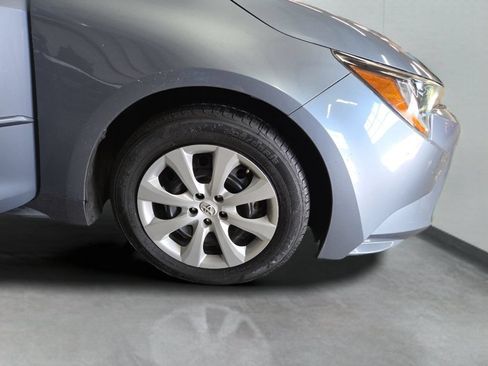 Used 2022 Toyota Corolla LE FWD image 52