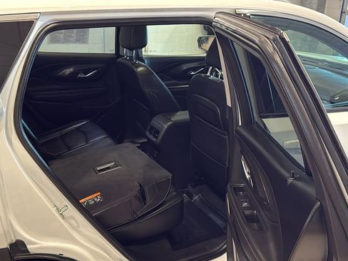 Used 2022 GMC Terrain SLT w/ Infotainment Package II image 15
