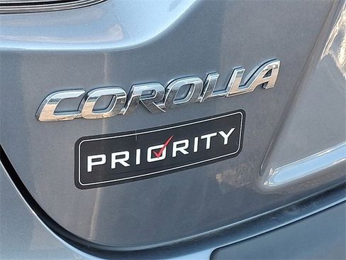Used 2022 Toyota Corolla LE image 8