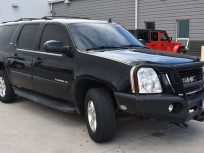 Used 2011 GMC Yukon XL SLT w/ SLT-2 Equipment Package