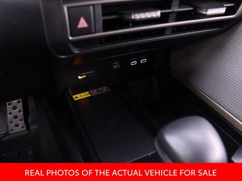 Certified 2025 Toyota Camry SE image 8