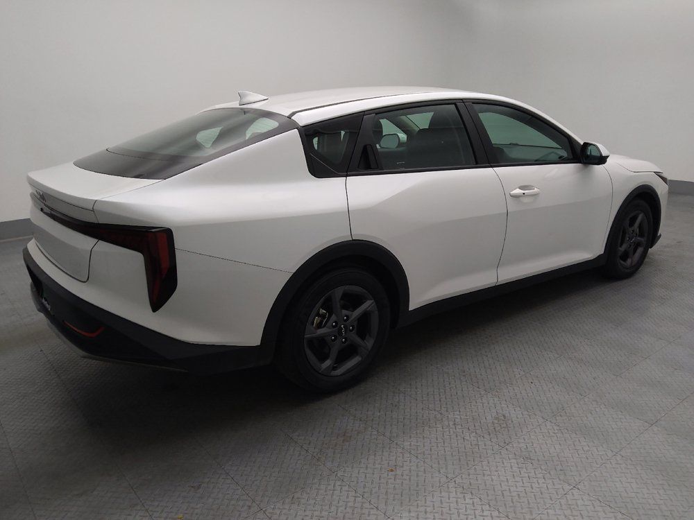 Used 2025 Kia K4 FWD image 10