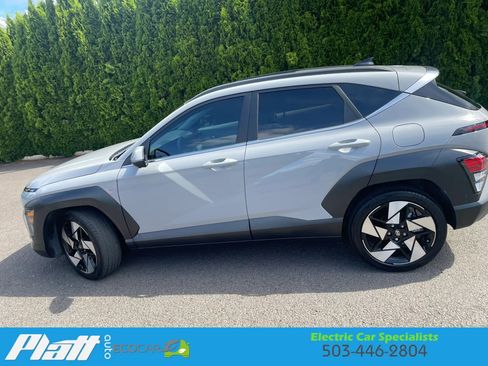 Used 2024 Hyundai Kona Limited FWD image 5