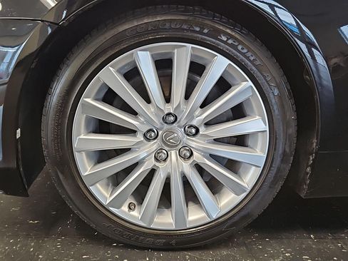 Used 2014 Lexus LS 460 w/ Comfort Package RWD image 9