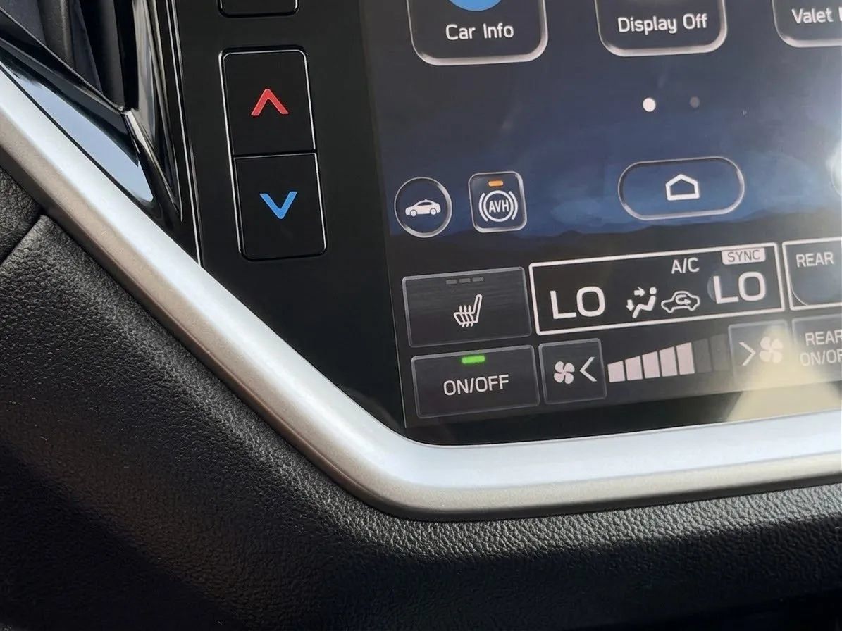Used 2024 Subaru Ascent Limited AWD/4WD image 21