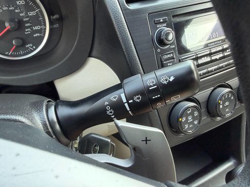 Used 2014 Subaru Crosstrek 2.0i Premium w/ Moonroof Package image 15