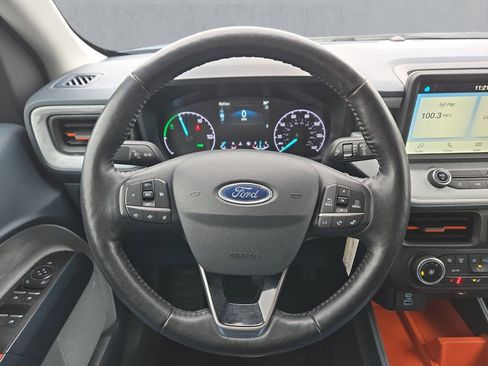 Certified 2022 Ford Maverick XLT w/ XLT Luxury Package image 13