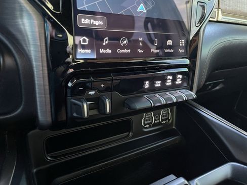 Used 2022 RAM 1500 Limited w/ Bed Utility Group image 18