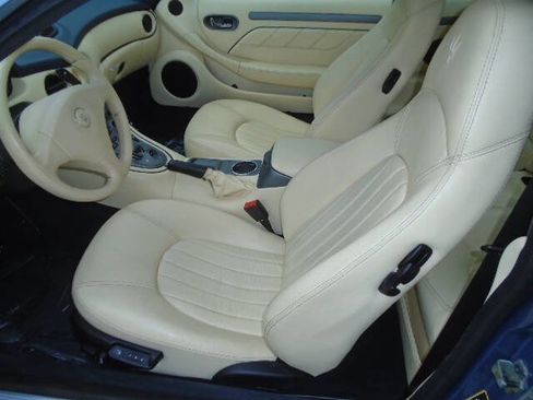 Used 2004 Maserati Coupe Cambiocorsa image 10