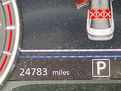 Used 2025 Nissan Sentra SR image 12