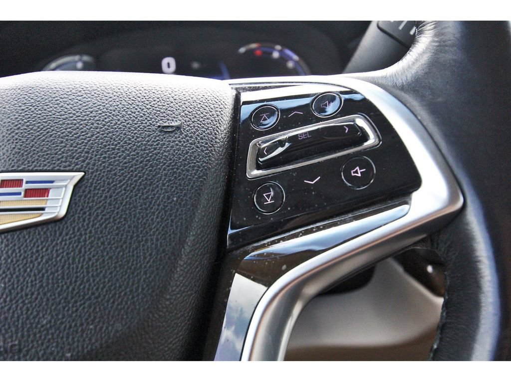 Used 2019 Cadillac Escalade Luxury RWD image 17