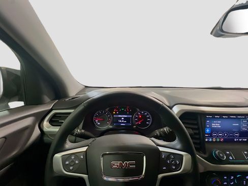 Used 2023 GMC Acadia SLT w/ Elevation Edition image 7