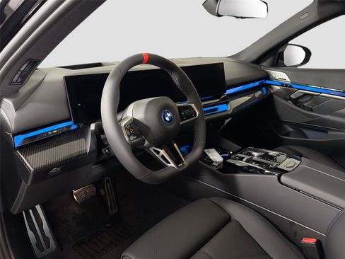 New 2026 BMW i5 M60 AWD/4WD image 9